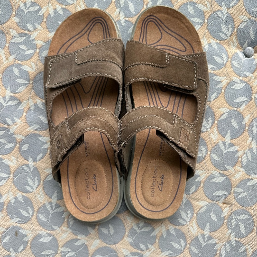Clark’s Men’s Brown Suede Sandals, Size 11